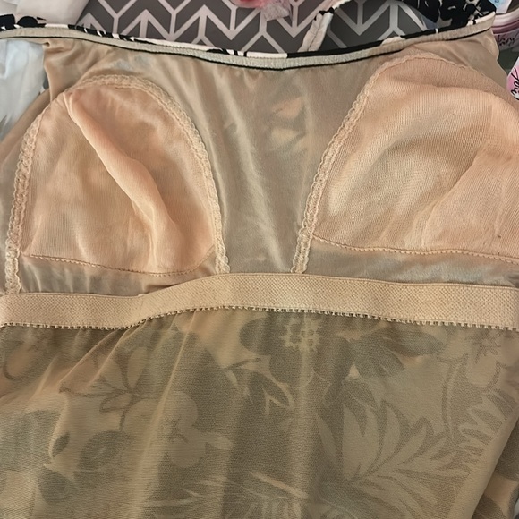 Vintage Tropical
Flowers Maxine of Hollywood Island Luxe 90's does 1950's. NWT - Picture 8 of 8